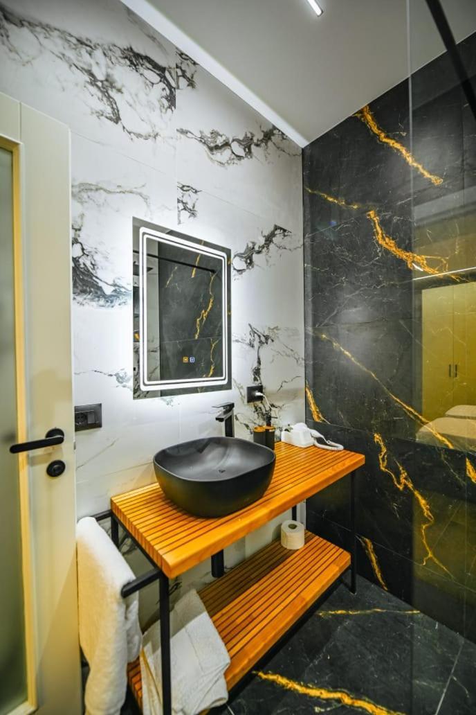 Mon Ami Boutique Hotel Σκόδρα Εξωτερικό φωτογραφία